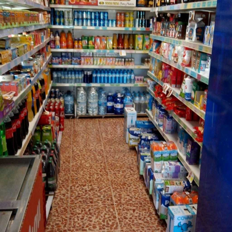 Se trata de un supermercado donde puedes encontrar de todo en materia de alimentación, limpieza, cuidado personal, etc. Especializados en droguería y perfumería y productos sin lactosa y sin azúcar.