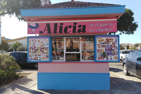 Chucherías, golosinas, bollería, helados, bebidas y refrescos.